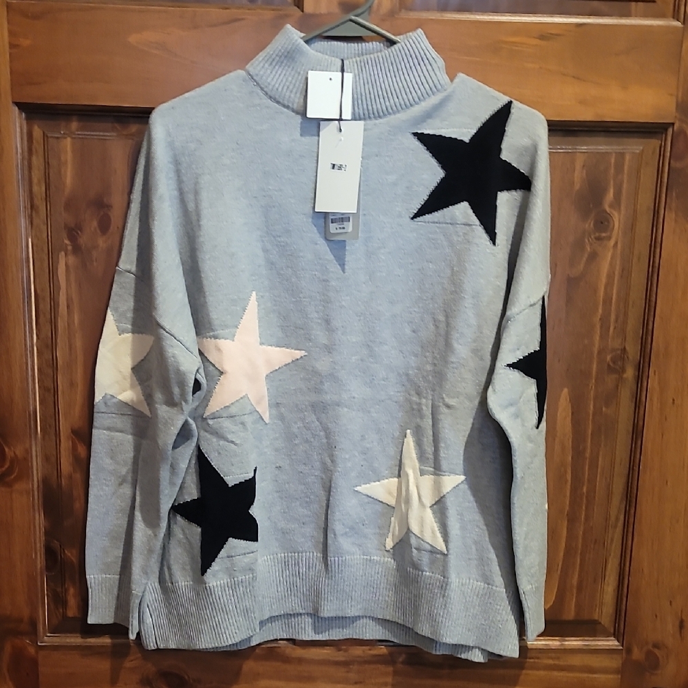 Women's Gray Knit Sweater. Multicolor Stars.